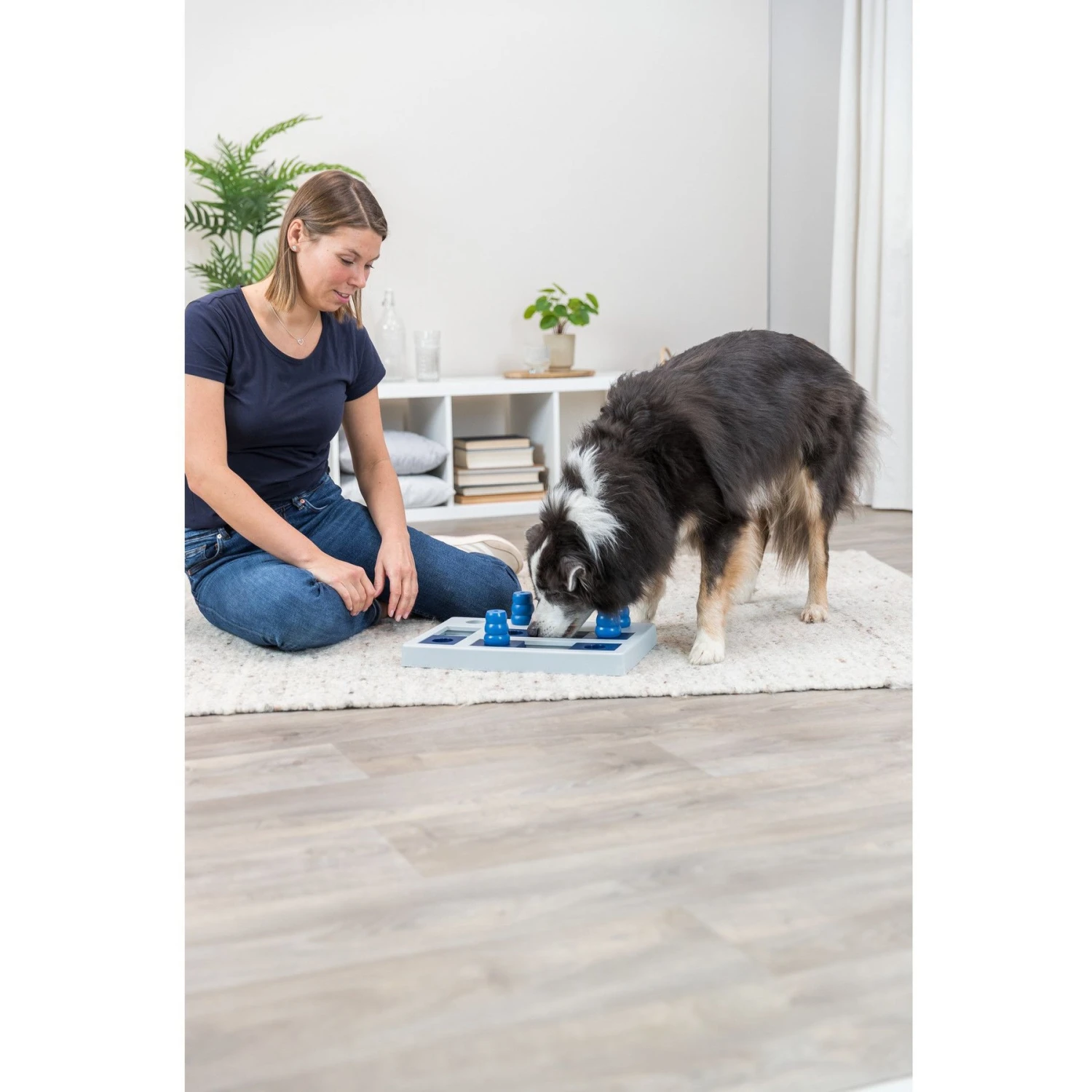 TRIXIE Chess Activity Strategy Game Dog Toy 4 TRIXIE Chess Activity Strategy Game Dog Toy - Image 2