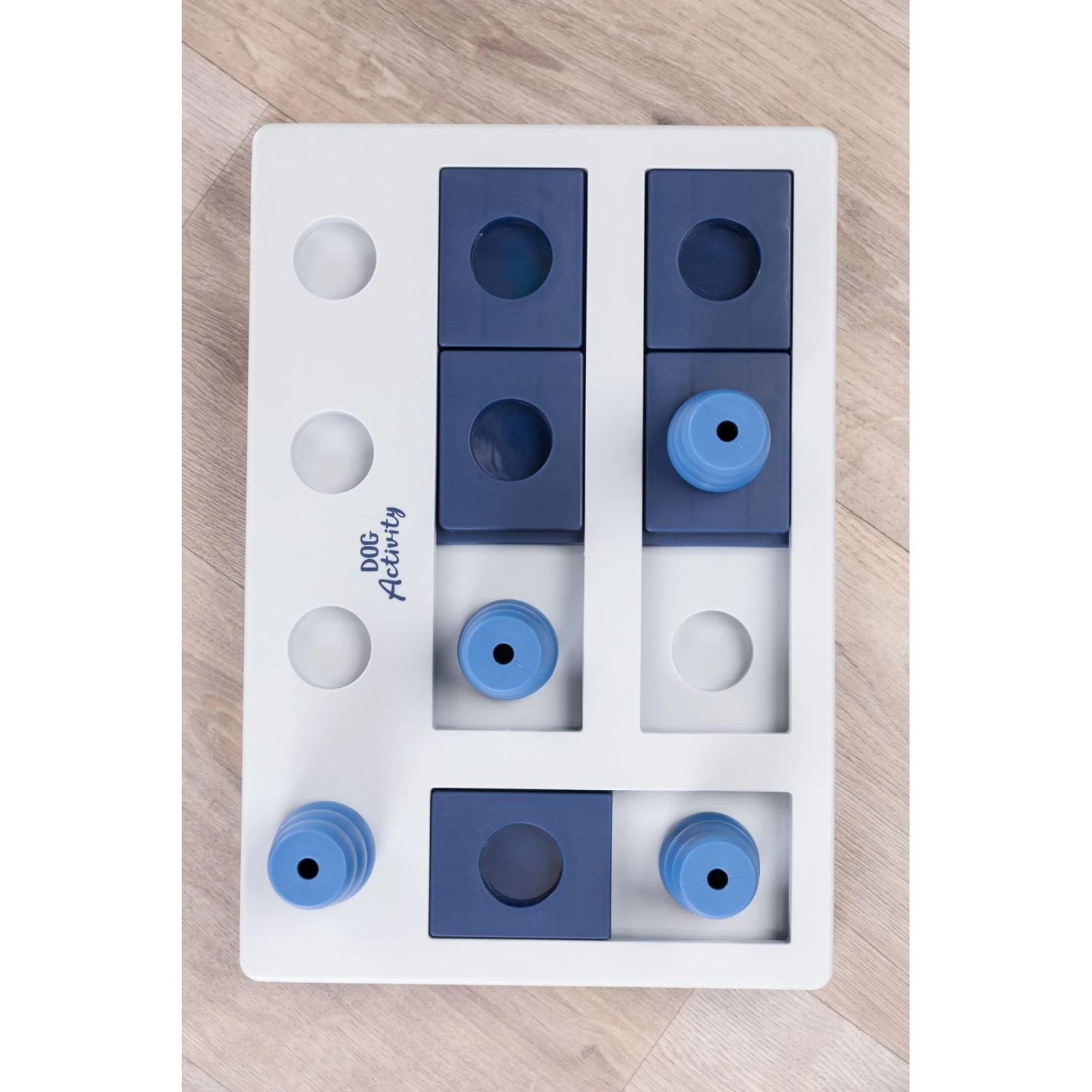 TRIXIE Chess Activity Strategy Game Dog Toy 8 TRIXIE Chess Activity Strategy Game Dog Toy - Image 6