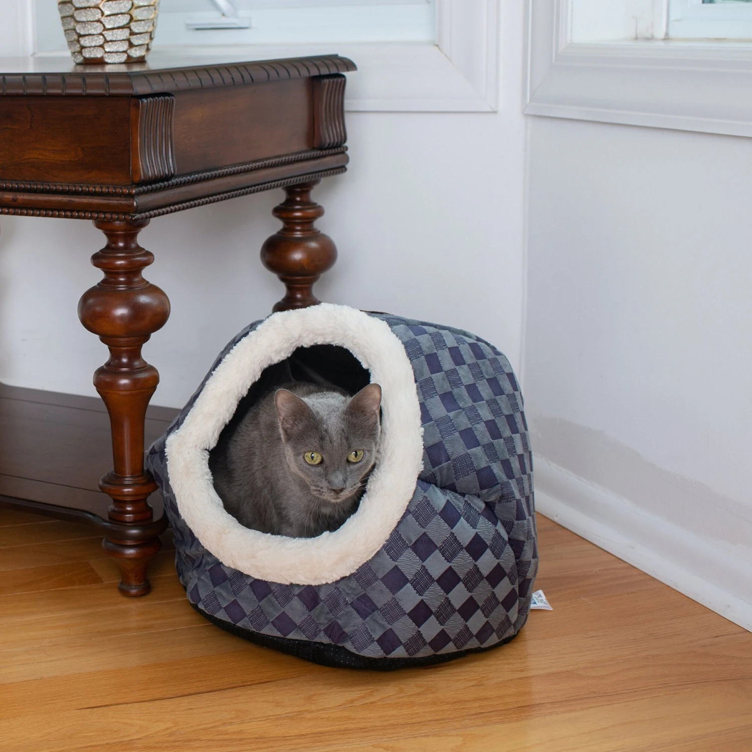 Armarkat Cuddle Cave Dog & Cat Bed, Blue Checkered 6 Armarkat Cuddle Cave Dog & Cat Bed, Blue Checkered - Image 4